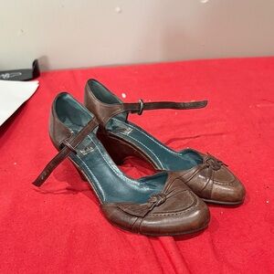 Biala Women's Elegant Brown Leather Sandals